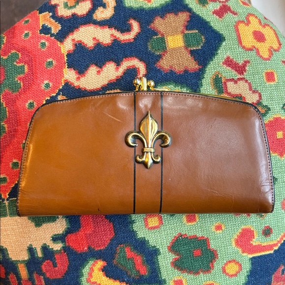 Vintage Baronet Brown Leather Clutch Wallet  with Gold Emblem - Picture 2 of 7